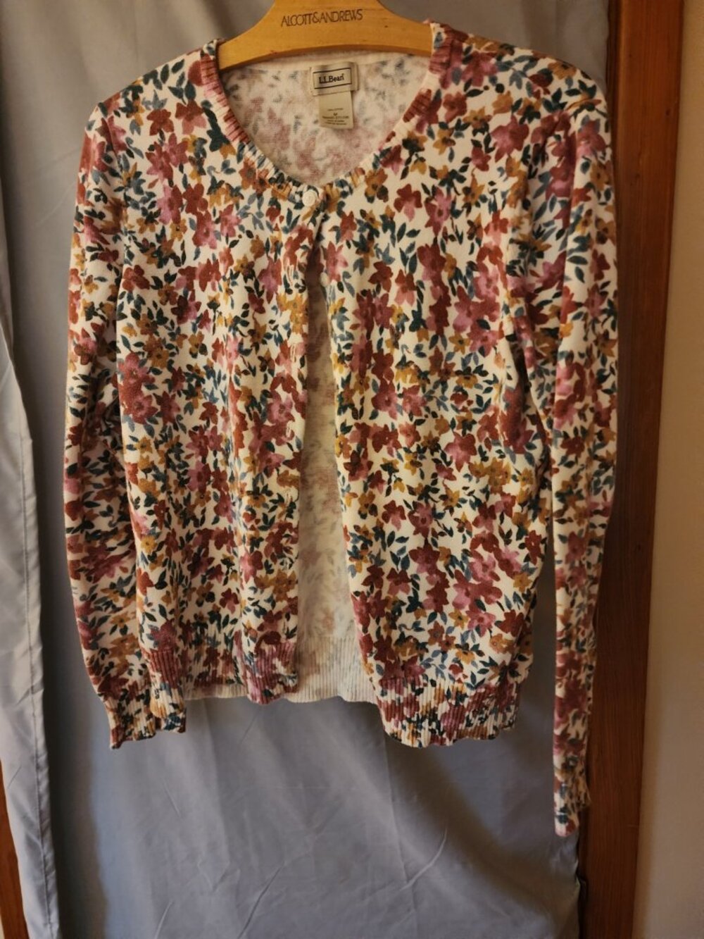 L.L.Bean Women’s Medium Floral Cotton Cardigan Sweater Button Front Cottagecore
